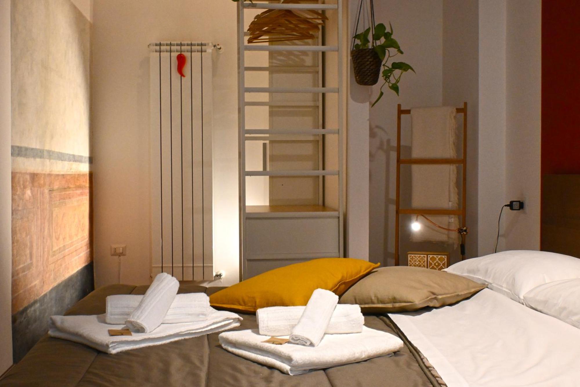 La Casa Di Apollo Apartment Наполи Екстериор снимка
