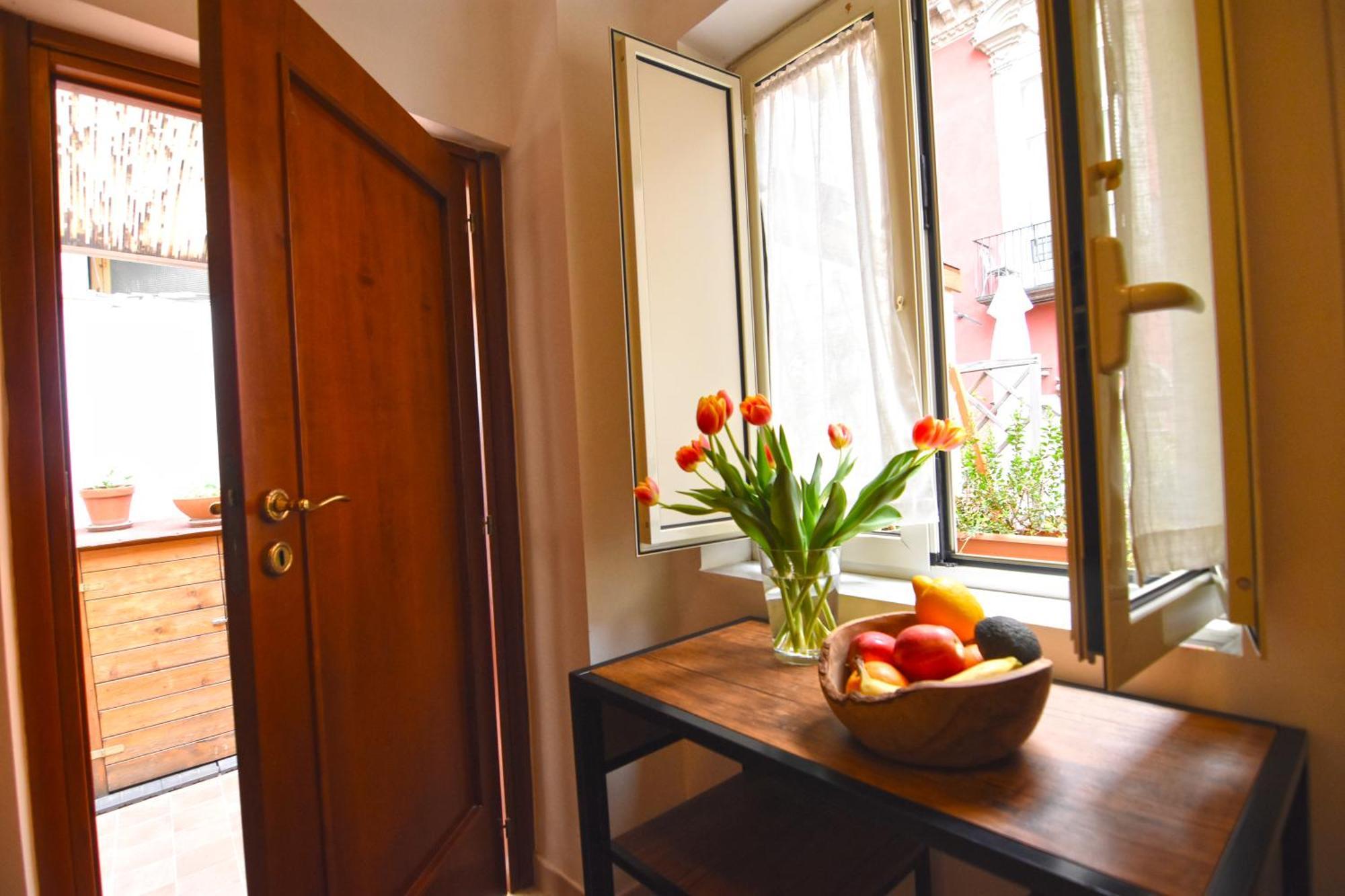 La Casa Di Apollo Apartment Наполи Екстериор снимка