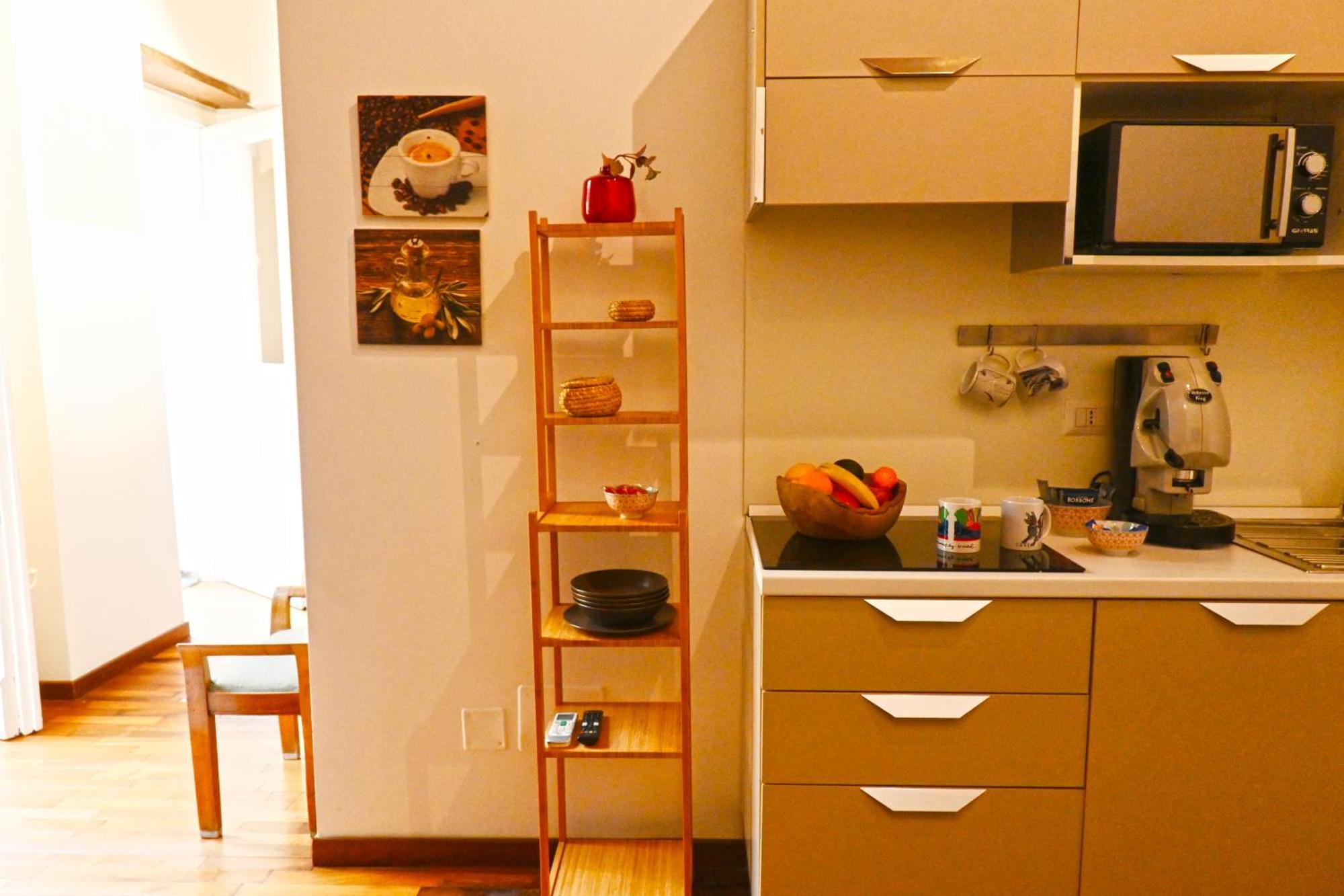 La Casa Di Apollo Apartment Наполи Екстериор снимка