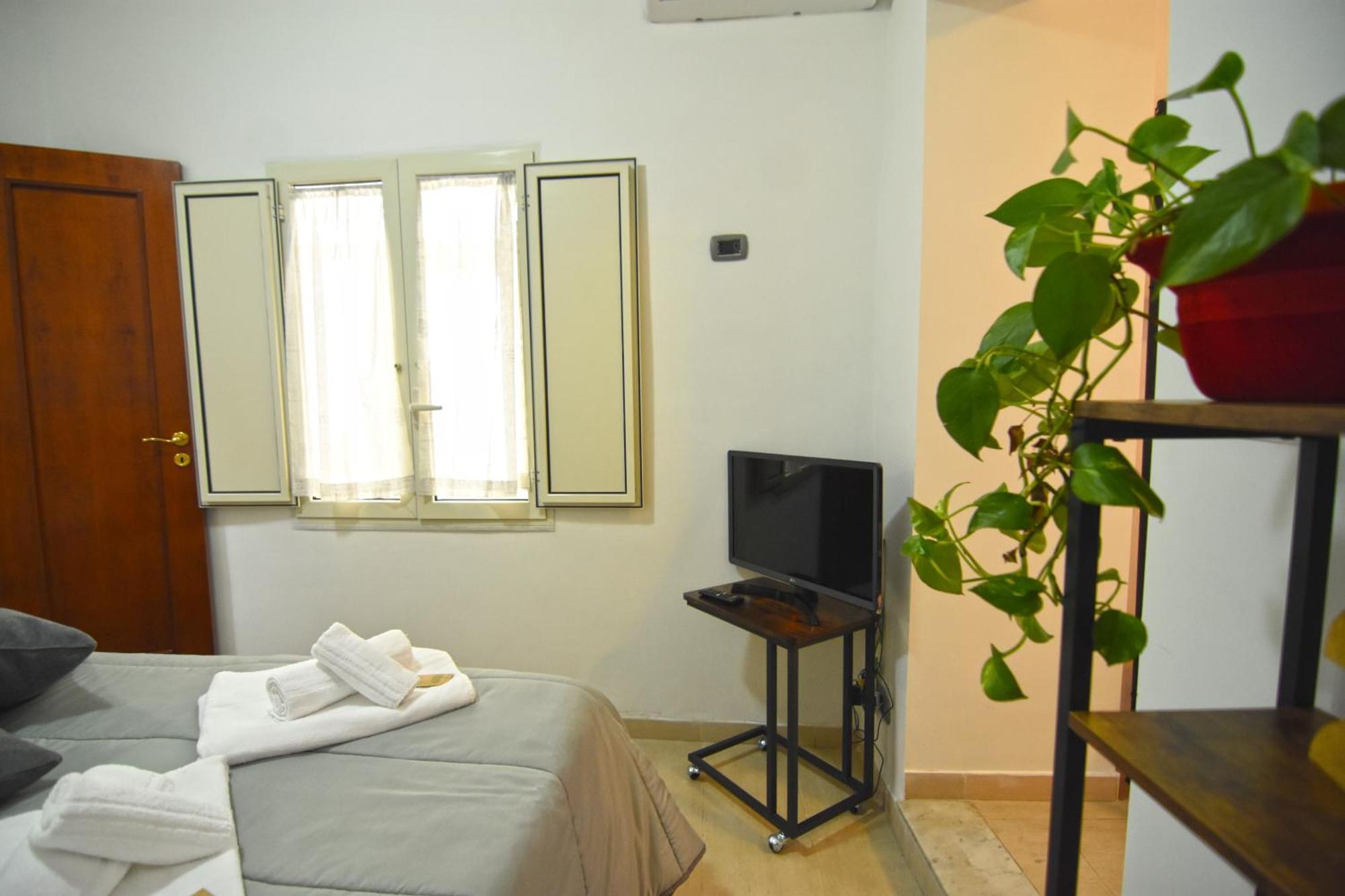 La Casa Di Apollo Apartment Наполи Екстериор снимка