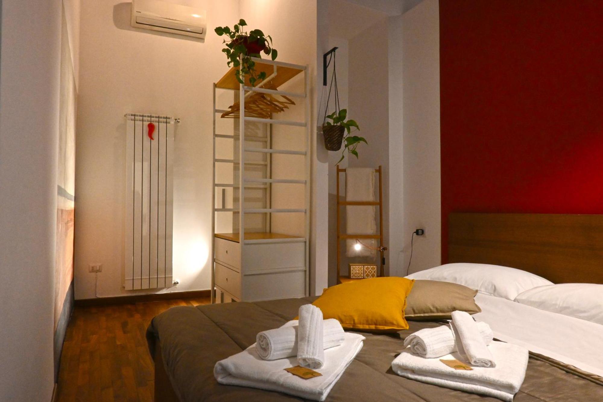 La Casa Di Apollo Apartment Наполи Екстериор снимка