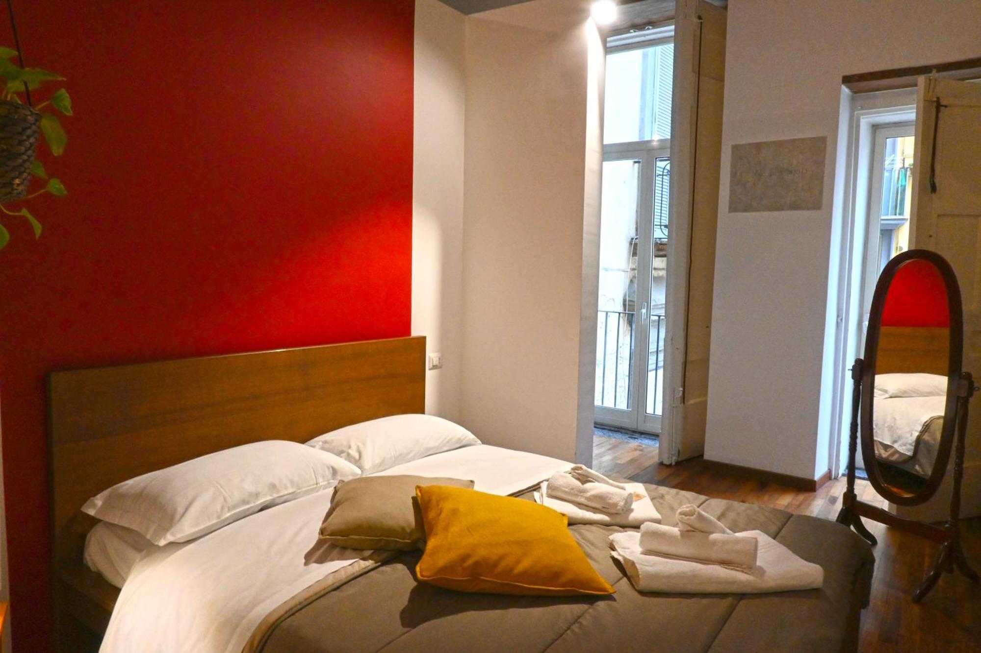 La Casa Di Apollo Apartment Наполи Екстериор снимка